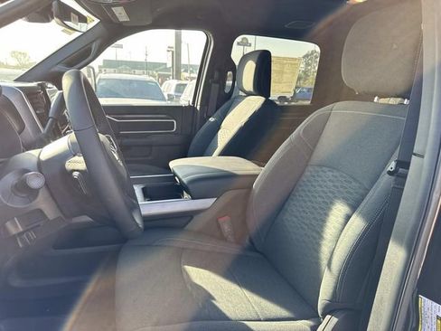 New 2026 RAM 2500 Big Horn AWD/4WD image 19