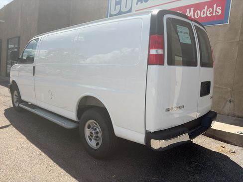 Used 2025 GMC Savana 2500 w/ Driver Convenience Package RWD image 8