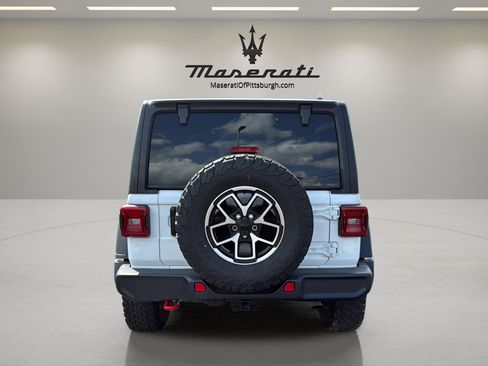 Used 2025 Jeep Wrangler Unlimited Rubicon AWD/4WD image 6