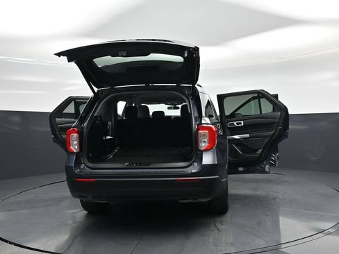 Used 2023 Ford Explorer XLT RWD image 34
