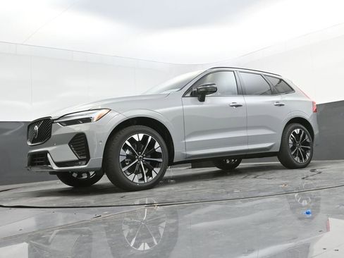 New 2026 Volvo XC60 B5 Plus w/ Protection Package Premier image 21