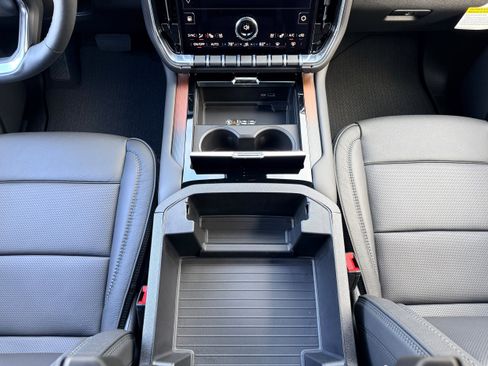 New 2026 GMC Yukon Denali image 17