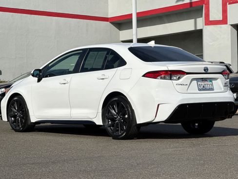Certified 2024 Toyota Corolla SE FWD image 7