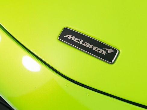 Used 2025 McLaren Artura Spider image 27