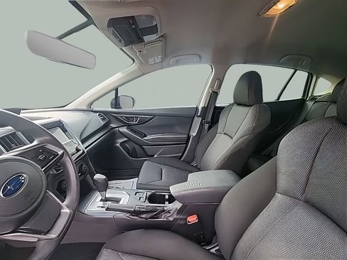 Used 2018 Subaru Impreza 2.0i Premium w/ Popular Package #2 AWD/4WD image 25