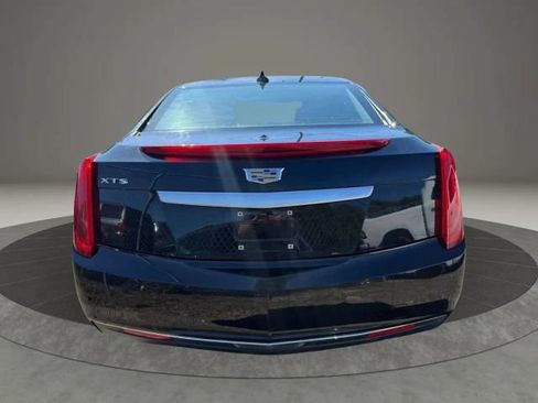 Used 2017 Cadillac XTS FWD image 6