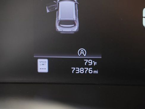 Used 2023 Kia Soul LX w/ Option Group 015 FWD image 31