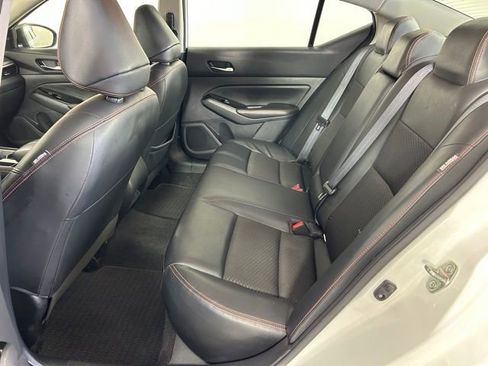 Used 2024 Nissan Altima 2.5 SR FWD image 15