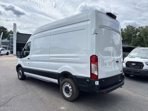 Used 2024 Ford Transit 250 148 High Roof RWD image 5