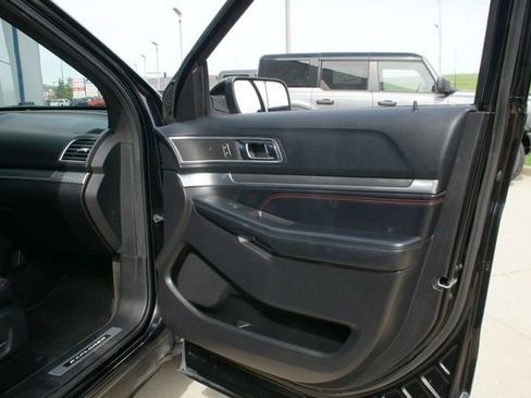 Used 2016 Ford Explorer Sport w/ Equipment Group 401A image 41