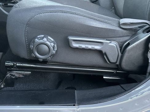 Used 2020 Jeep Wrangler Unlimited Sport S image 11