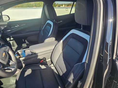 Used 2024 Chevrolet Blazer EV LT AWD/4WD image 22