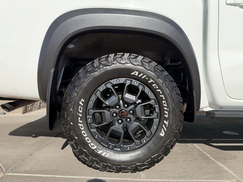 Used 2024 Nissan Frontier PRO-4X w/ Pro Premium Package AWD/4WD image 15