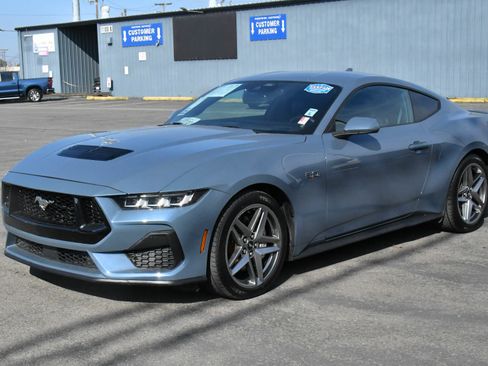 Used 2024 Ford Mustang GT Premium image 3