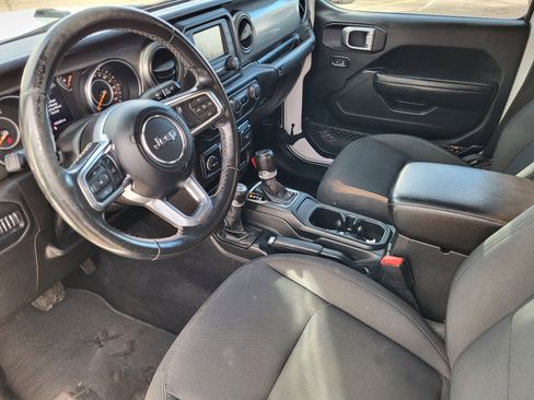 Used 2020 Jeep Gladiator Sport w/ Quick Order Package 24S image 7