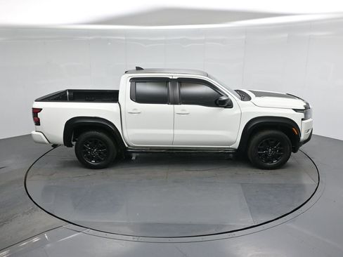 Used 2022 Nissan Frontier SV w/ Technology Package image 40