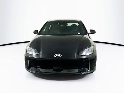 Used 2024 Hyundai Ioniq 6 Limited RWD image 2