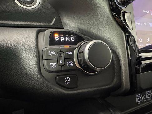 Used 2025 RAM 1500 Big Horn AWD/4WD image 25