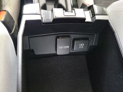Used 2019 Toyota Corolla SE FWD image 22