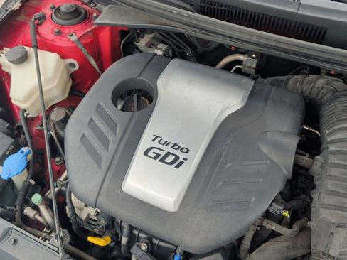 Used 2013 Hyundai Veloster Turbo image 21