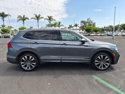 Used 2022 Volkswagen Tiguan SEL R-Line AWD/4WD image 4