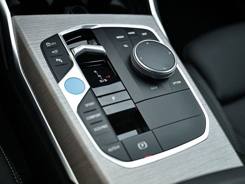 Certified 2026 BMW i4 xDrive40i w/ Premium Package image 39