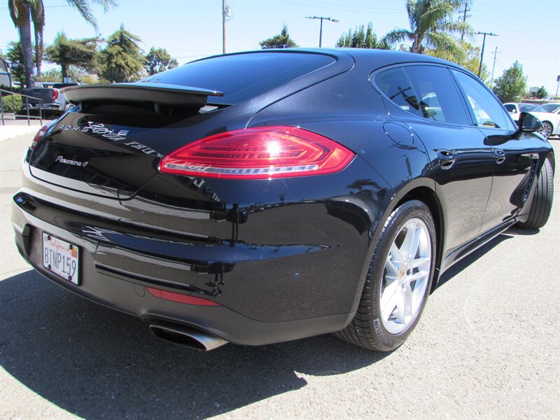 Used 2015 Porsche Panamera 4 AWD/4WD image 7