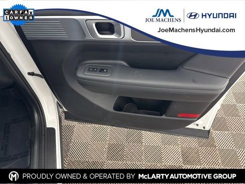 Certified 2025 Hyundai Santa Fe SEL image 24