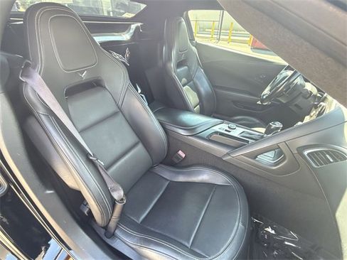 Used 2017 Chevrolet Corvette Stingray w/ 3LT Preferred Equipment Group image 22