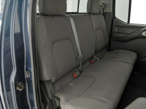 Used 2016 Nissan Frontier SV image 30