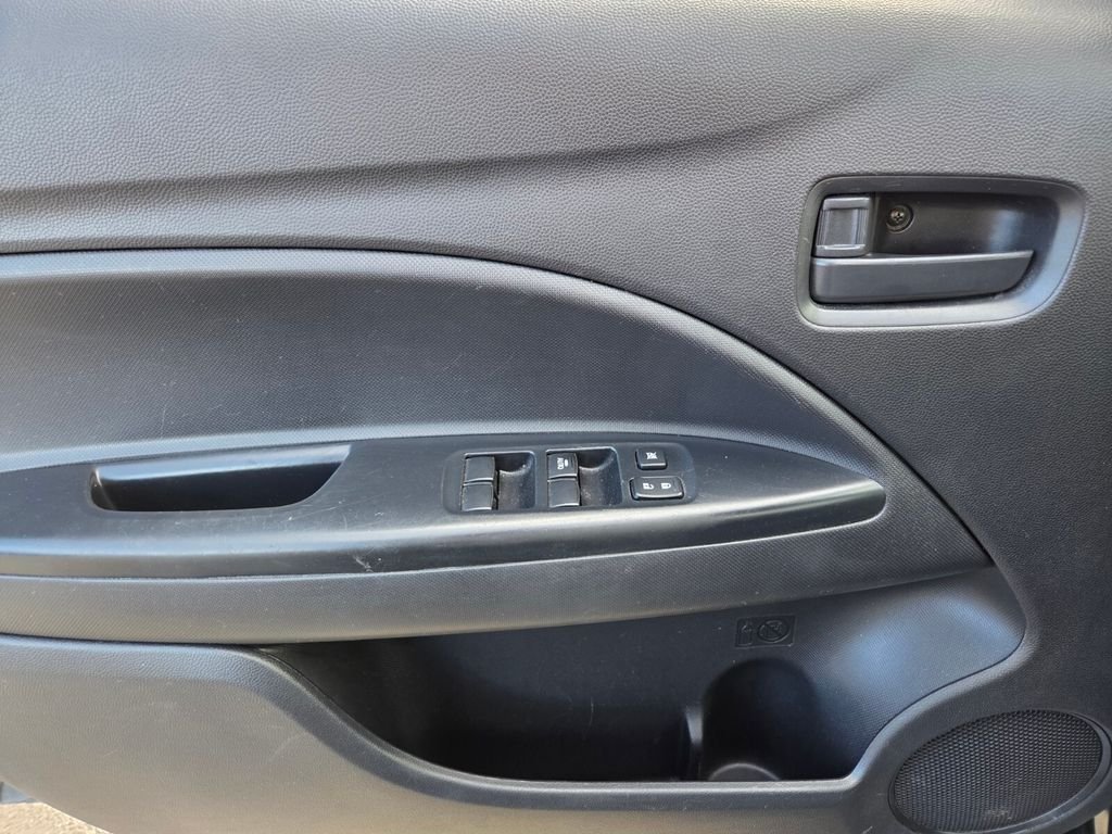 Used 2024 Mitsubishi Mirage ES FWD image 21