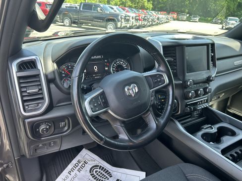 Used 2022 RAM 1500 Big Horn AWD/4WD image 23