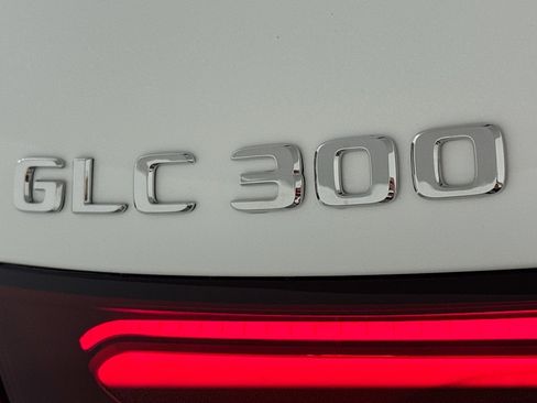 New 2026 Mercedes-Benz GLC 300 image 8