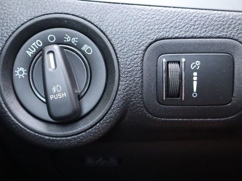 Used 2018 Dodge Journey Crossroad FWD image 30