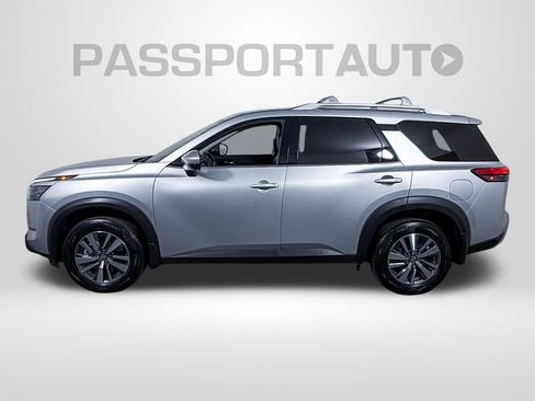 Certified 2025 Nissan Pathfinder SL AWD/4WD image 11