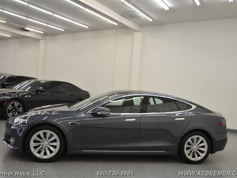 Used 2016 Tesla Model S AWD image 5