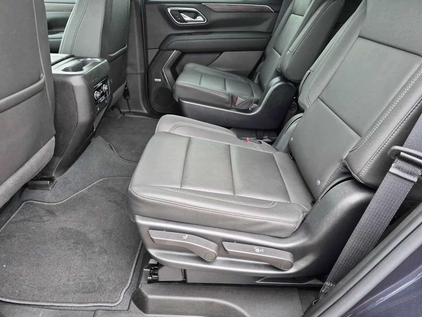 Used 2023 Chevrolet Tahoe LT AWD/4WD image 19