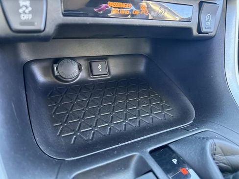 Used 2021 Toyota RAV4 LE image 36