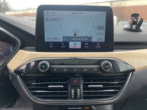 Used 2022 Ford Escape Titanium w/ Titanium Elite Package image 30