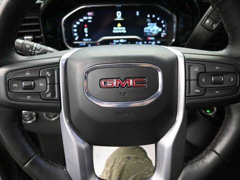Used 2025 GMC Sierra 1500 Elevation image 5
