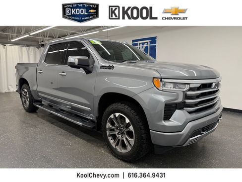 Used 2024 Chevrolet Silverado 1500 High Country w/ High Country Premium Package AWD/4WD image 1