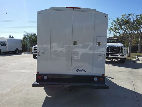 New 2026 Ford E-350 and Econoline 350 Super Duty w/ Power Equipment Group image 27