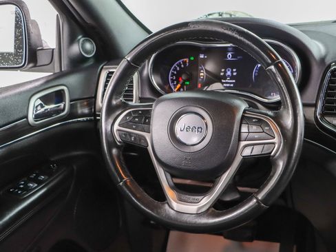 Used 2019 Jeep Grand Cherokee Limited AWD/4WD image 12