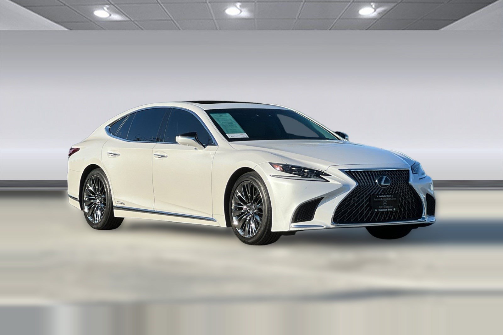 Used 2020 Lexus LS 500h w/ Luxury Package RWD image 6