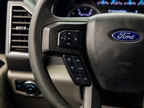 Used 2021 Ford F250 XLT w/ FX4 Off-Road Package image 40