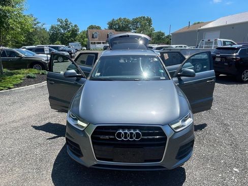 Used 2017 Audi Q3 2.0T Premium Plus w/ Premium Plus Package AWD/4WD image 30