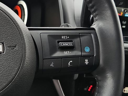 Certified 2022 Nissan Rogue Platinum w/ Head-Up Display Package image 22