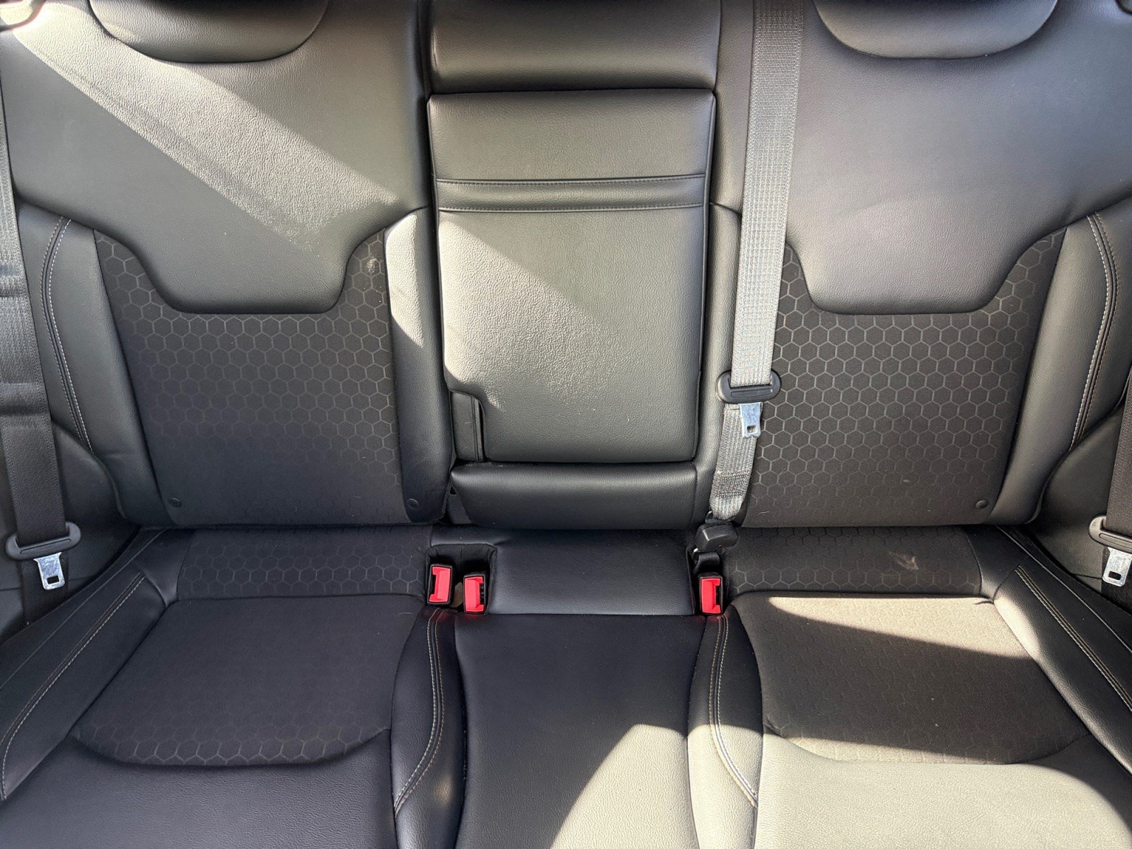 Used 2017 Jeep Compass Latitude AWD/4WD image 18