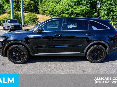 Used 2023 Kia Sorento LX FWD image 7