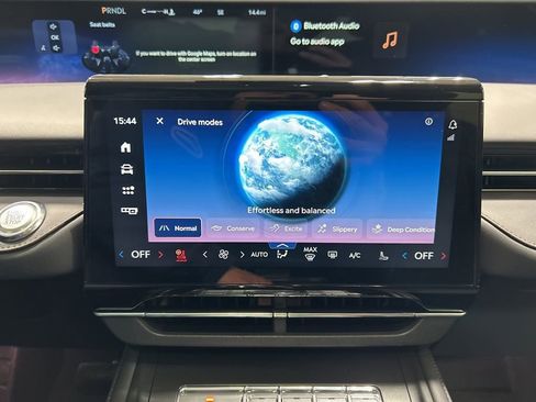 New 2026 Lincoln Nautilus Premier w/ Equipment Group 102A AWD/4WD image 23